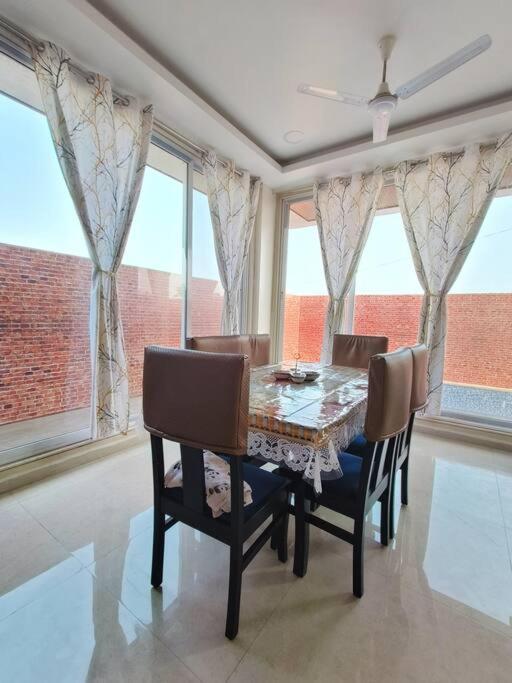Lavish 3Bhk Villa F2 - Private Pool - The Heaven Pālghar Exteriér fotografie